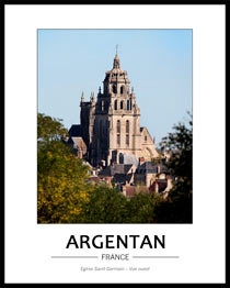 Cliquez pour agrandir l'église Saint-Germain d'Argentan, vu de sa face ouest avec en avant-plan les toits des maisons environnantes