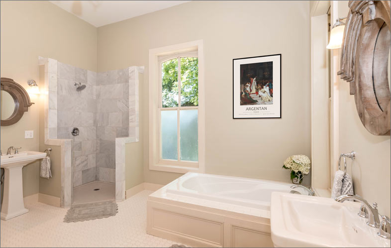 L�image repr�sente une salle de bain moderne au design �pur�, o� dominent les tons clairs et les mat�riaux contemporains. Le mobilier est minimaliste, avec des lignes simples et fonctionnelles, cr�ant une atmosph�re � la fois propre, lumineuse et apaisante, typique des int�rieurs actuels.
La d�coration reste sobre mais soign�e, avec quelques �l�ments bien choisis qui structurent l�espace sans le surcharger. Comme souvent dans ce type de pi�ce, l�ajout d�un tableau mural permet d�apporter une touche esth�tique forte et personnalis�e, transformant la salle de bain en v�ritable espace de bien-�tre.
Au mur, une photographie encadr�e attire particuli�rement le regard : elle repr�sente un tableau conserv� dans l��glise Saint-Germain d�Argentan, dans l�Orne. Cette image introduit une dimension patrimoniale et artistique, cr�ant un contraste int�ressant entre l�univers fonctionnel de la salle de bain et la richesse culturelle du sujet repr�sent�.