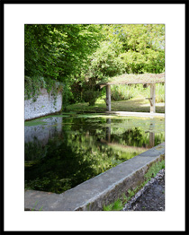 Lavoir isol� avec effet miroir, aliment� pour une source