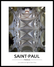 On voit l'int�gralit� des vo�tes de l'�glise gr�ce � l'utilisation d'un grand angle. On voir bien la couleur blanche des vo�tes et des murs qui donne de la clart� � l'�glise
